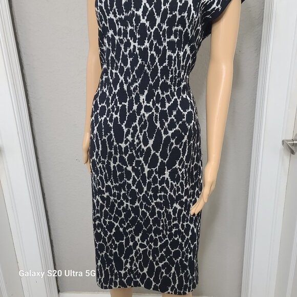 ST. JOHN COLLECTION DRESS AND JACKET - Picture 4 of 5